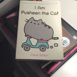 Pusheen the Cat book